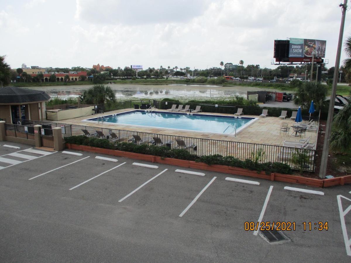 Quality Inn & Suites By The Lake Four Corners Esterno foto
