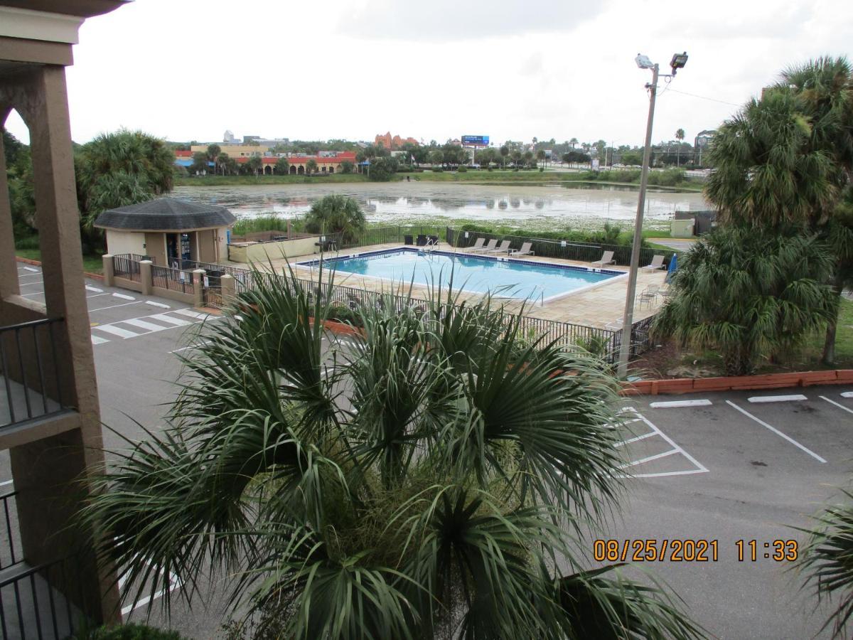 Quality Inn & Suites Kissimmee By The Lake Four Corners Esterno foto