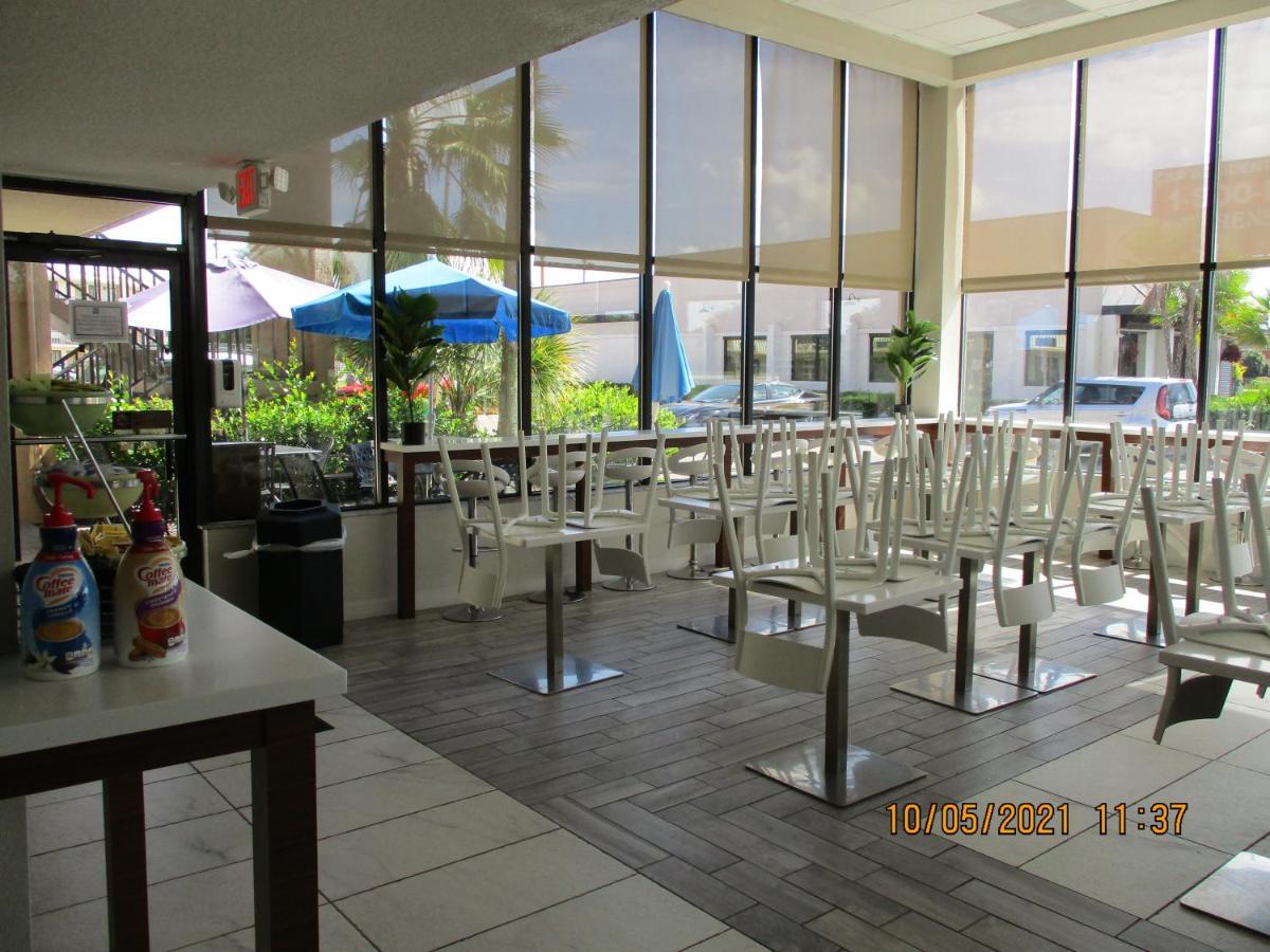 Quality Inn & Suites Kissimmee By The Lake Four Corners Esterno foto