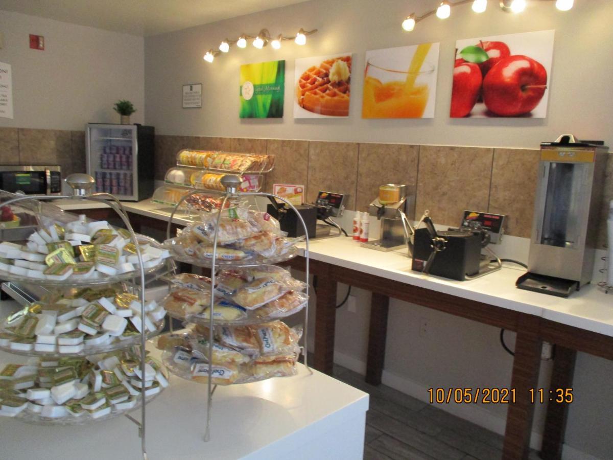 Quality Inn & Suites Kissimmee By The Lake Four Corners Esterno foto