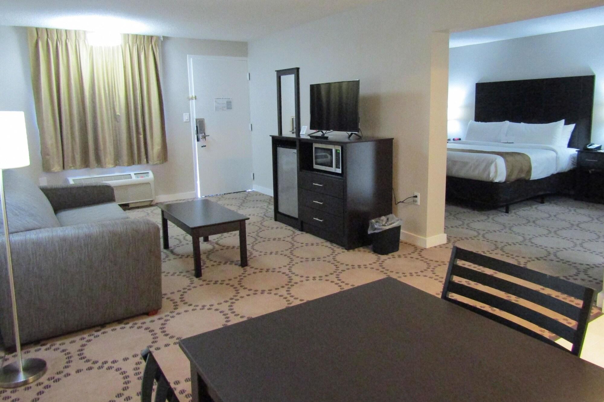 Quality Inn & Suites Kissimmee By The Lake Four Corners Esterno foto