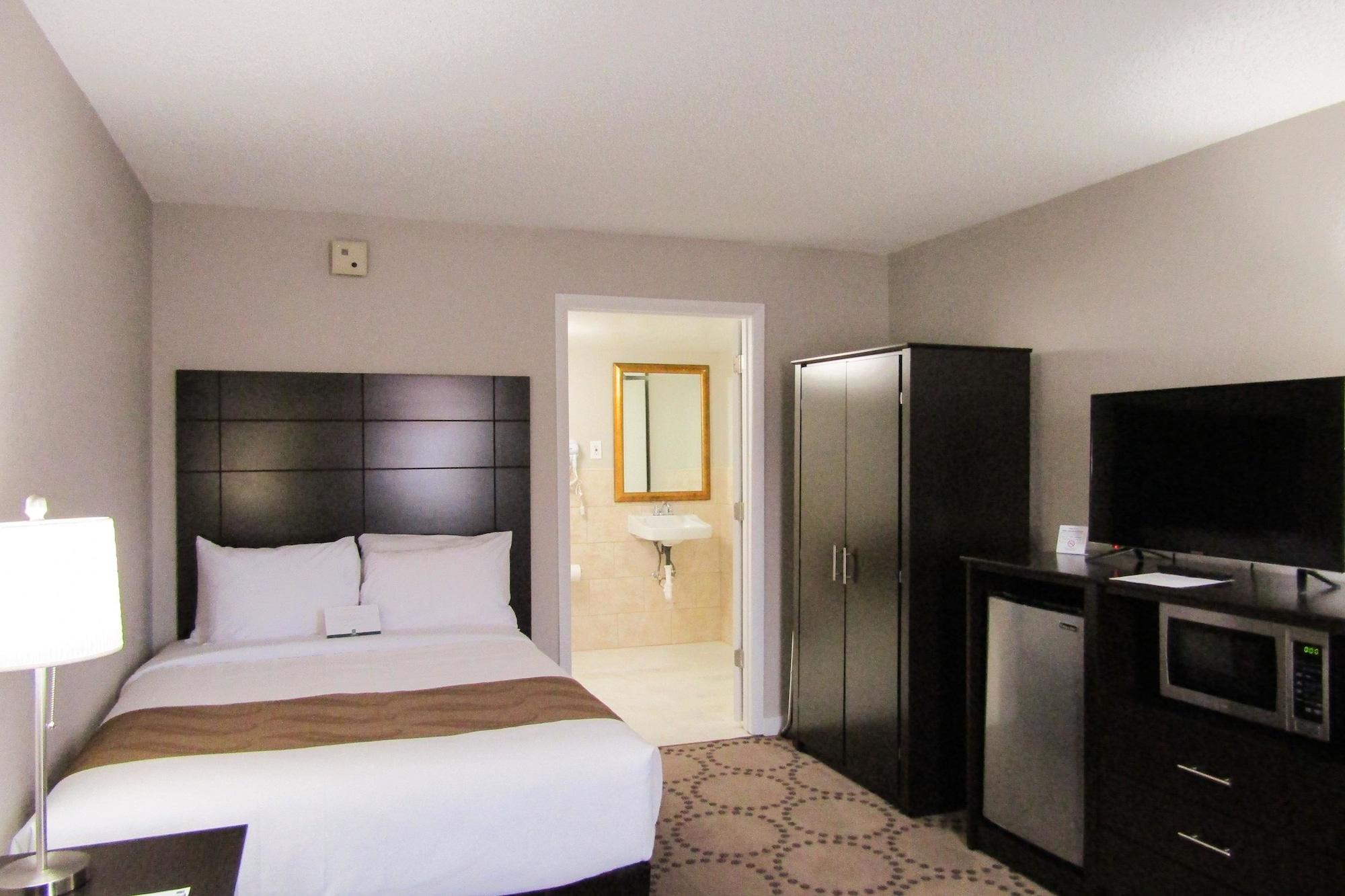 Quality Inn & Suites Kissimmee By The Lake Four Corners Esterno foto