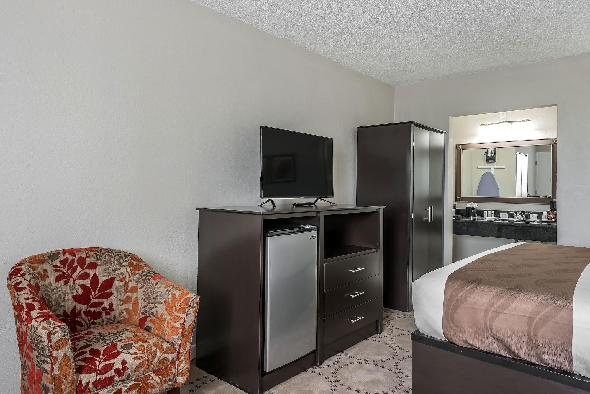 Quality Inn & Suites Kissimmee By The Lake Four Corners Esterno foto