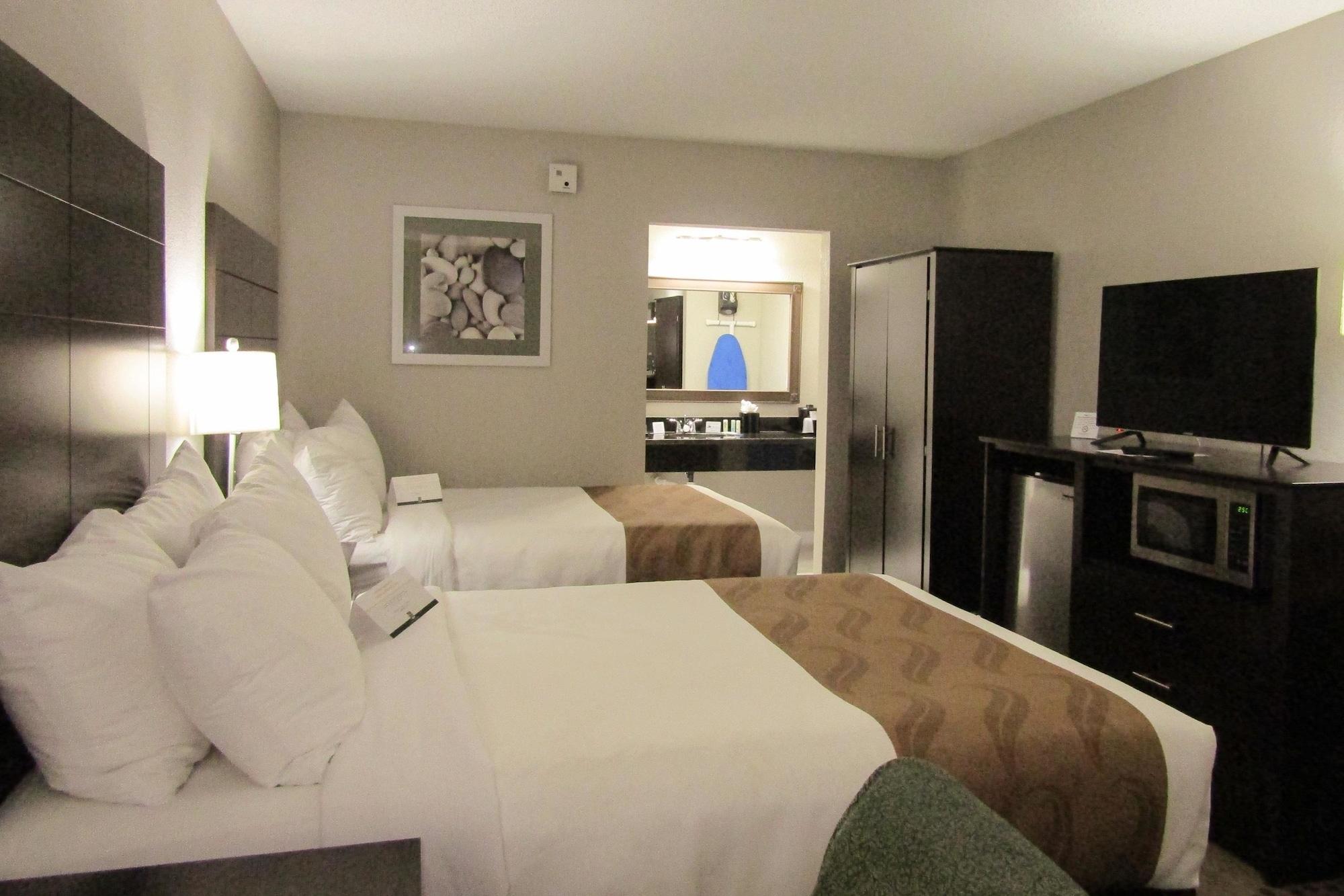 Quality Inn & Suites Kissimmee By The Lake Four Corners Esterno foto