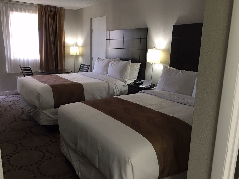 Quality Inn & Suites Kissimmee By The Lake Four Corners Esterno foto