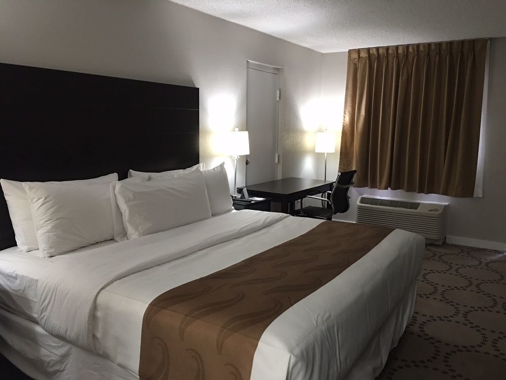 Quality Inn & Suites Kissimmee By The Lake Four Corners Esterno foto